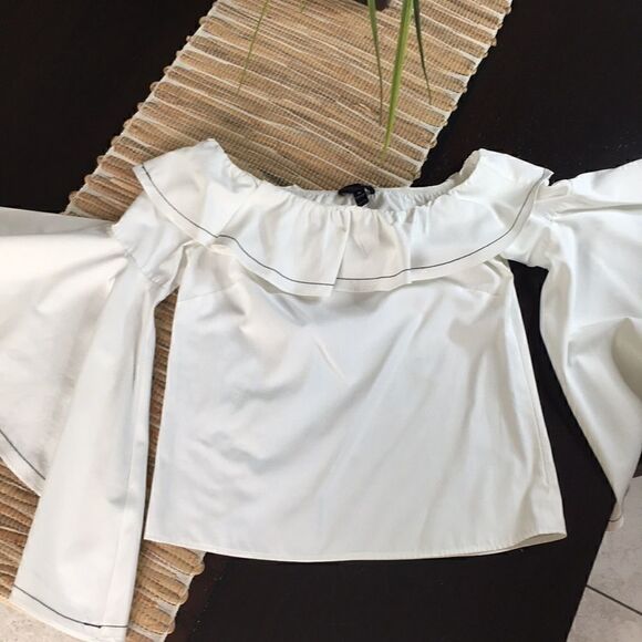 EUC Aqua cold shoulder top - Picture 1 of 5